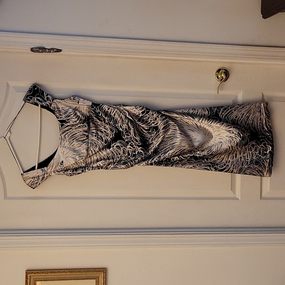 Y2K Vibe London Times Ruched Swirl Print Bodycon Dress - Picture 3 of 14